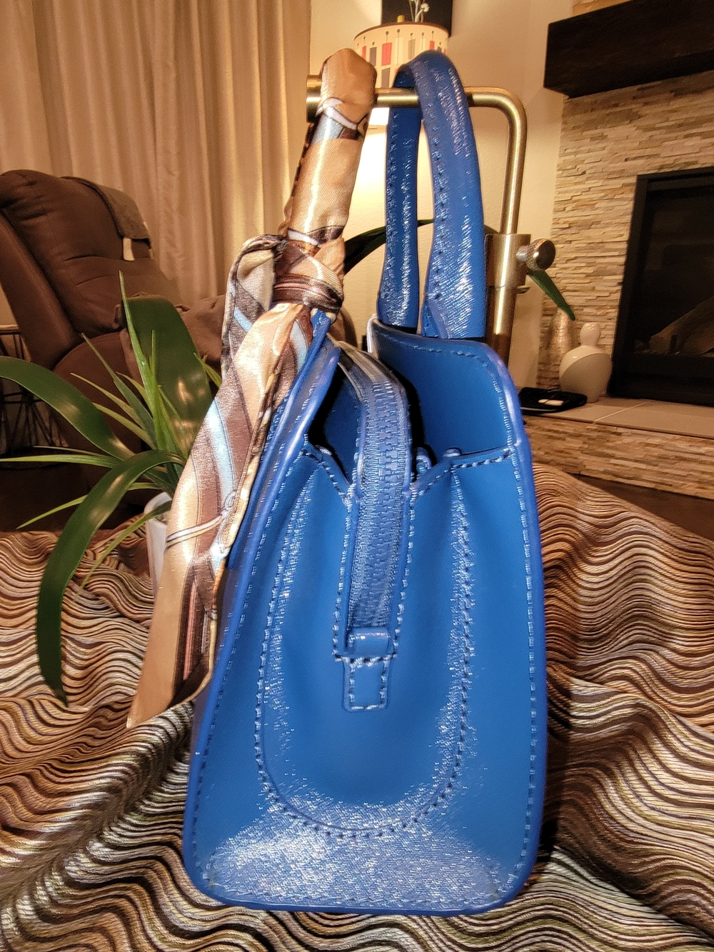 Structured Blue Crossbody Satchel with Twilly-Wrapped Handle - Picture 3 of 6